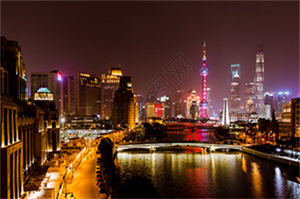 上海娱乐网：Savor exquisite French cuisine under the starry sky